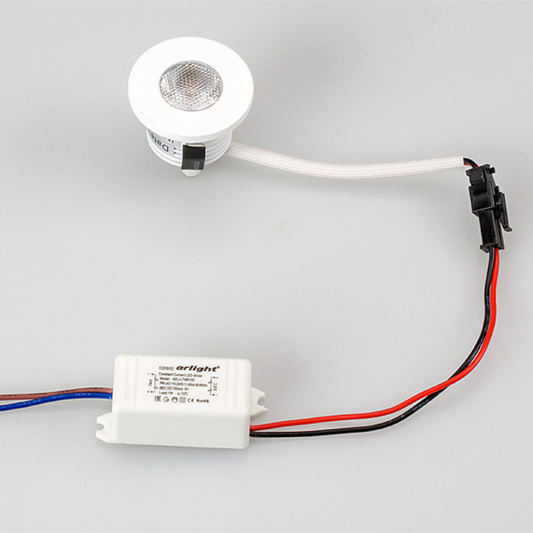 b5f2d1568e08bd25.jpg